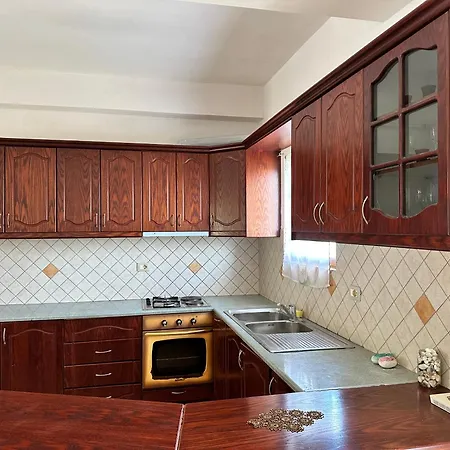 Berti דירה סרנדה